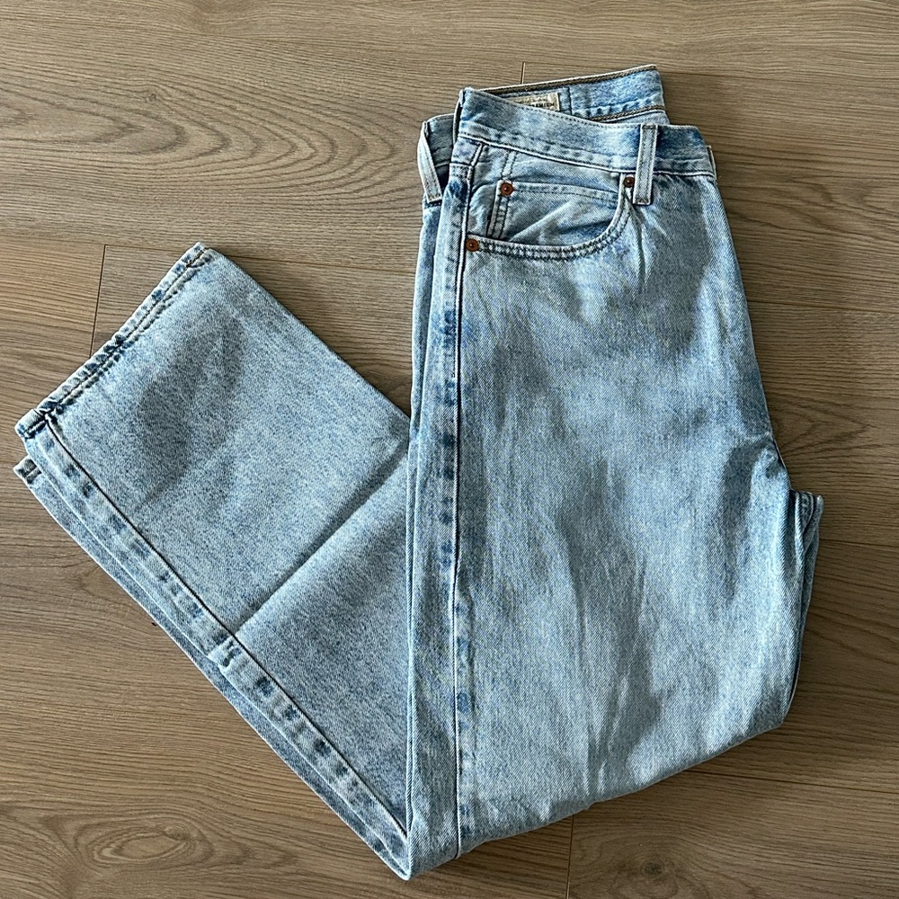 Levi’s - Picture 3 of 5